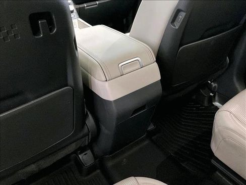 Used 2024 Hyundai Santa Fe Calligraphy FWD image 25
