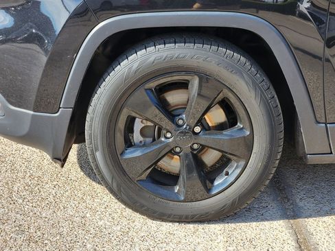 Used 2016 Jeep Cherokee High Altitude image 10