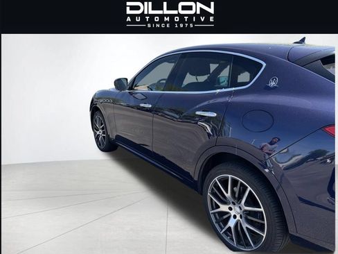 Used 2019 Maserati Levante AWD/4WD image 3
