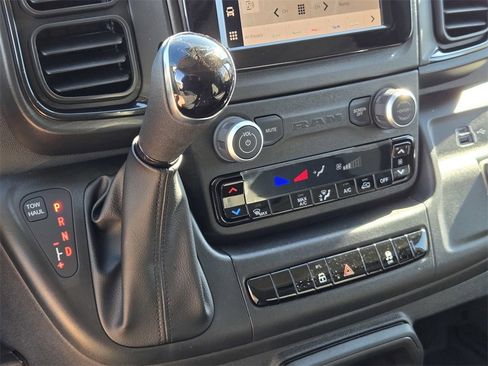 Used 2025 RAM ProMaster 2500 w/ Storage Group image 19