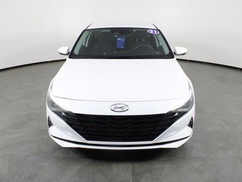 Certified 2021 Hyundai Elantra SEL w/ Cargo Package FWD image 14