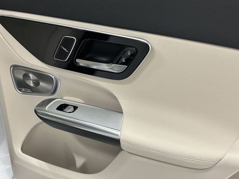 New 2026 Mercedes-Benz GLC 300 4MATIC image 18