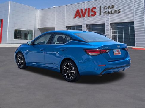 Used 2025 Nissan Sentra SV FWD image 9