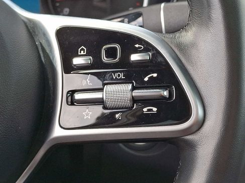 Used 2022 Mercedes-Benz GLC 300 4MATIC image 18