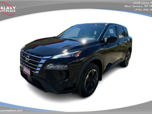 Used 2025 Nissan Rogue SV AWD/4WD image 1