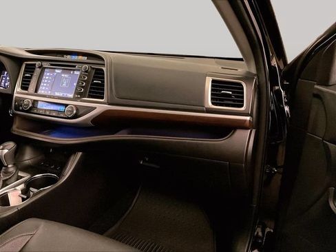 Used 2016 Toyota Highlander Limited AWD/4WD image 15