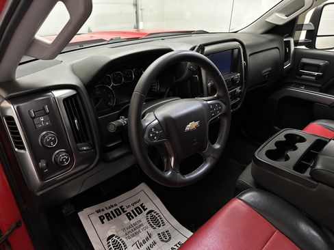 Used 2015 Chevrolet Silverado 2500 LT w/ LT Convenience Package AWD/4WD image 17