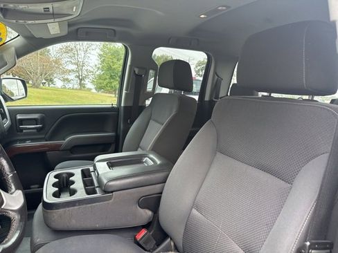 Used 2019 GMC Sierra 1500 SLE w/ SLE Value Package image 27