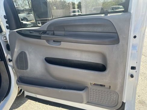 Used 2000 Ford F350 XLT image 6