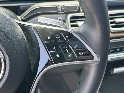 Used 2025 Mercedes-Benz GLE 450e 4MATIC w/ Driver Assistance Package image 37