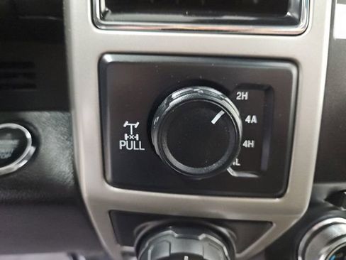 Used 2018 Ford F150 Lariat w/ Equipment Group 502A Luxury image 34