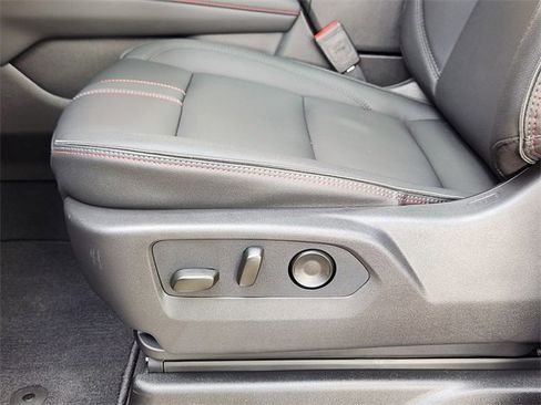 New 2026 Chevrolet Suburban RST w/ RST Capability Package image 21