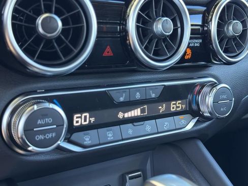 New 2025 Nissan Sentra SR image 27