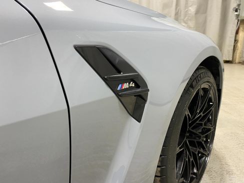 Used 2023 BMW M4 Coupe w/ Executive Package image 5