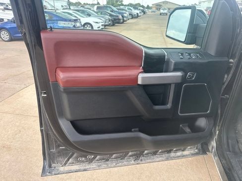 Used 2018 Ford F150 Platinum w/ Max Trailer Tow Package AWD/4WD image 9