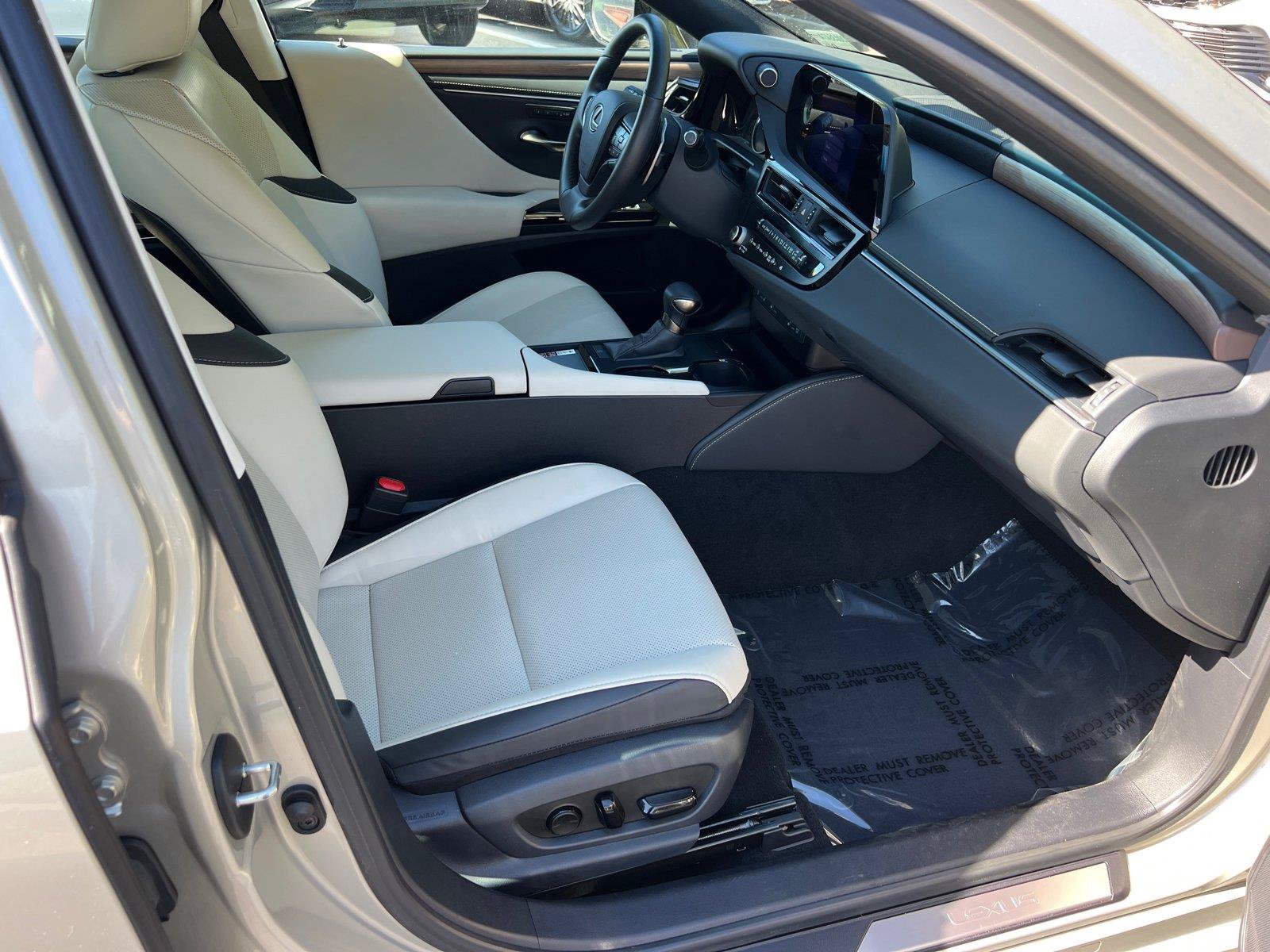 Used 2024 Lexus ES 350 w/ Premium Package FWD image 13
