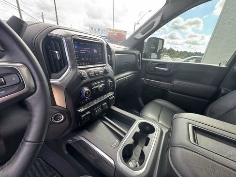 Used 2020 Chevrolet Silverado 2500 LTZ w/ LTZ Premium Package image 19