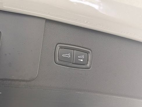 Certified 2023 Porsche Cayenne GTS AWD/4WD image 18
