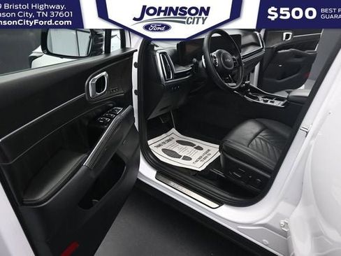 Used 2024 Kia Sorento SX Prestige AWD/4WD image 16