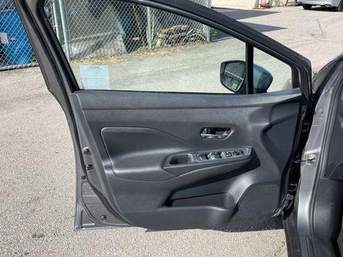 Used 2025 Nissan Versa SV image 18