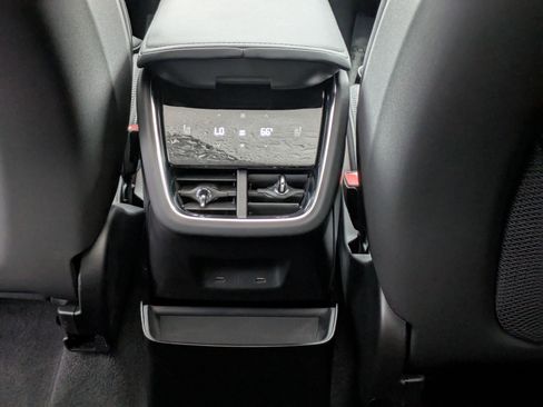 Used 2025 Volvo EX90 Ultra AWD/4WD image 23