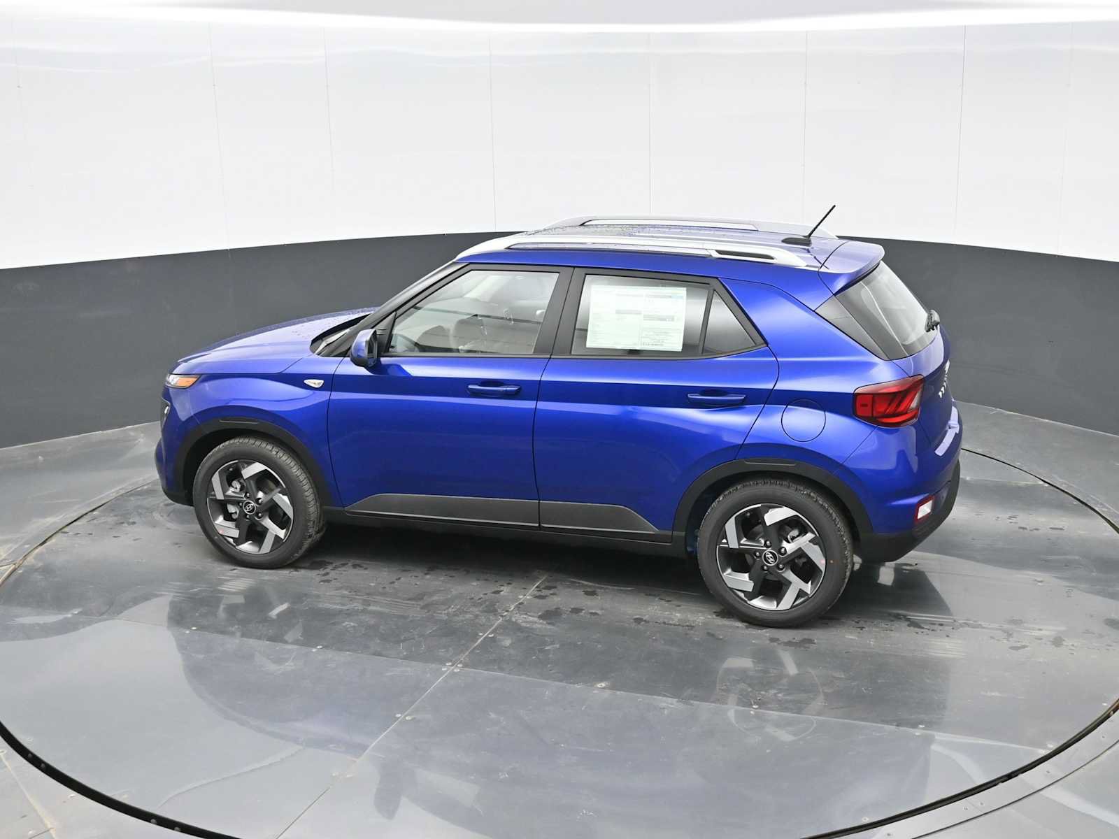 Used 2026 Hyundai Venue SEL FWD image 25
