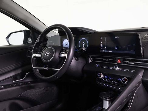 Certified 2023 Hyundai Elantra SEL w/ Convenience Package FWD image 23
