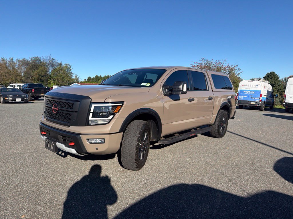 Used 2024 Nissan Titan PRO-4X w/ Pro-4x Convenience Package AWD/4WD image 3