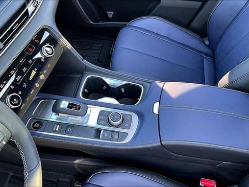 New 2026 INFINITI QX60 Sport image 15