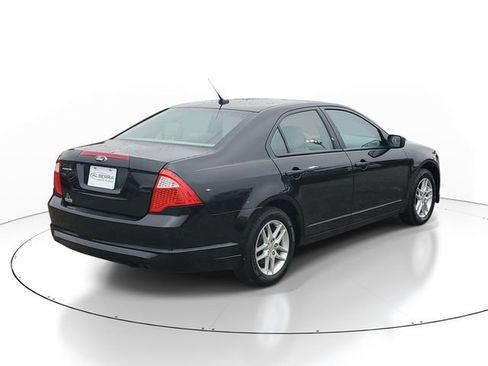Used 2012 Ford Fusion S FWD image 4