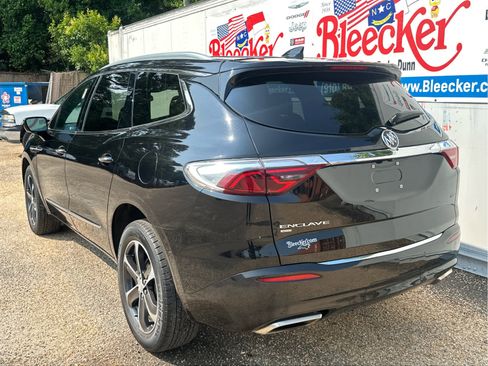 Used 2022 Buick Enclave Essence w/ Experience Buick Package image 8