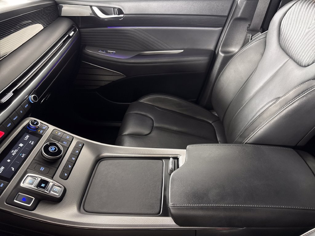 Used 2025 Hyundai Palisade Calligraphy FWD image 25