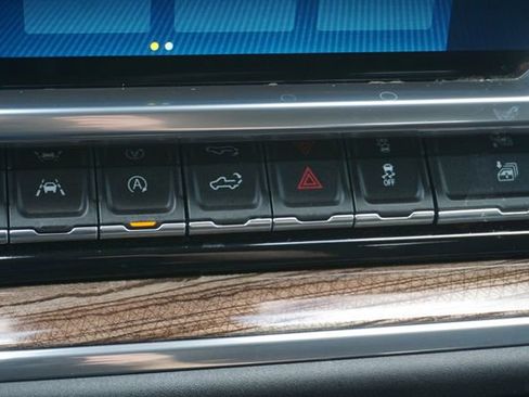 Used 2023 Chevrolet Silverado 1500 RST image 19