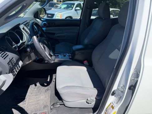 Used 2015 Toyota Tacoma 4x4 Double Cab w/ TRD Sport Package image 10