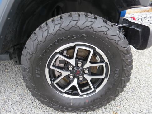 Used 2025 Jeep Wrangler Unlimited Rubicon image 10