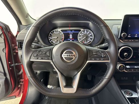 Used 2021 Nissan Sentra SV image 11