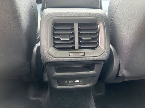 New 2026 Volkswagen Taos SEL AWD/4WD image 21