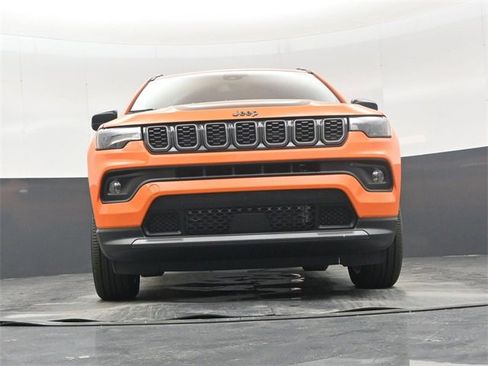 New 2026 Jeep Compass Latitude w/ Mopar Graphics Package image 42