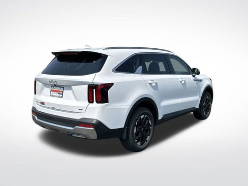 New 2025 Kia Sorento S image 5