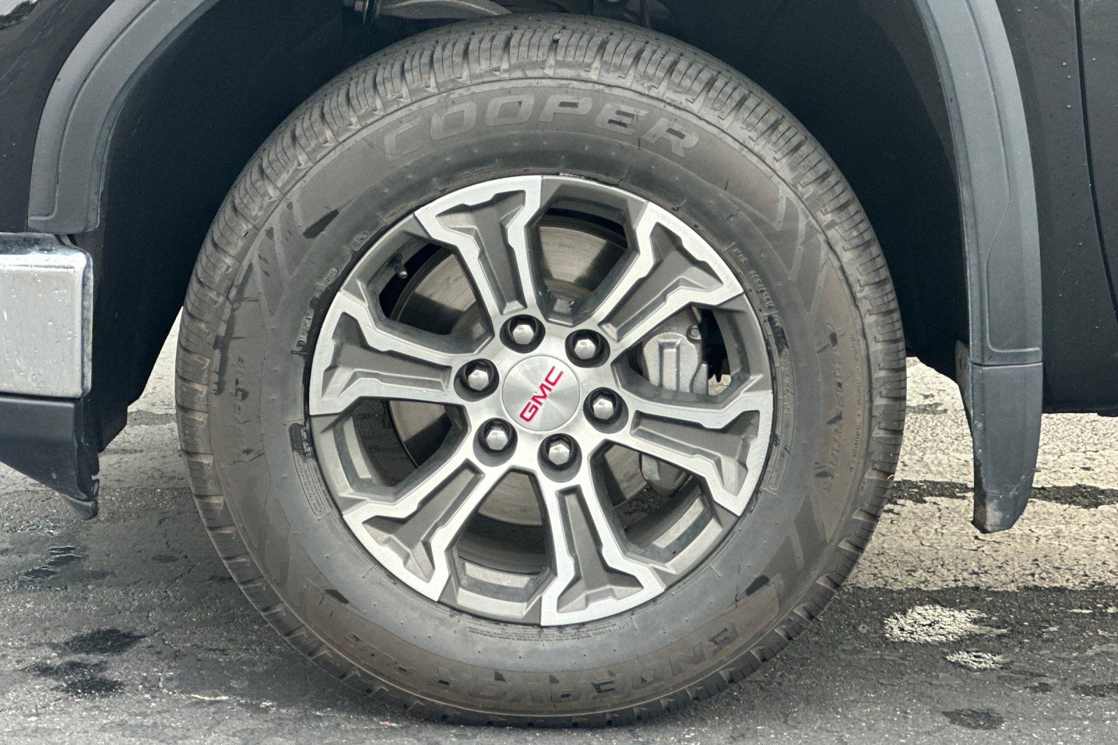 Used 2025 GMC Sierra 1500 SLT AWD/4WD image 43