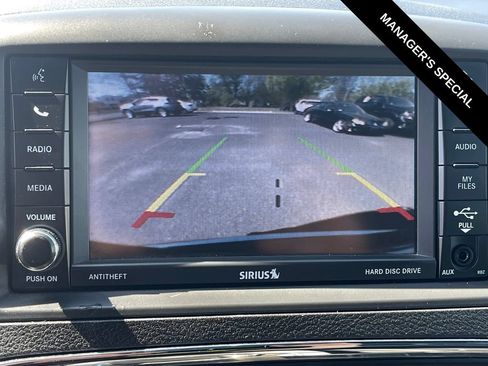 Used 2016 Dodge Grand Caravan SXT FWD image 24