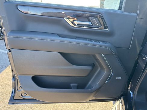 New 2026 GMC Yukon XL Elevation image 11