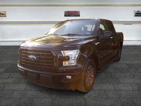 Used 2017 Ford F150 XLT w/ Equipment Group 302A Luxury RWD image 3