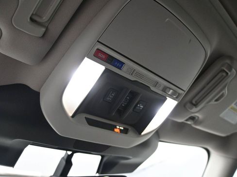 Used 2023 Subaru Forester Premium AWD/4WD image 7