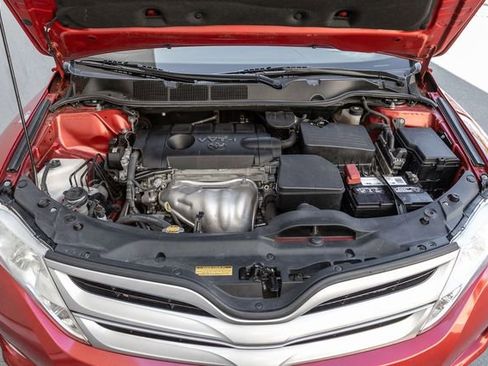 Used 2013 Toyota Venza XLE FWD image 15