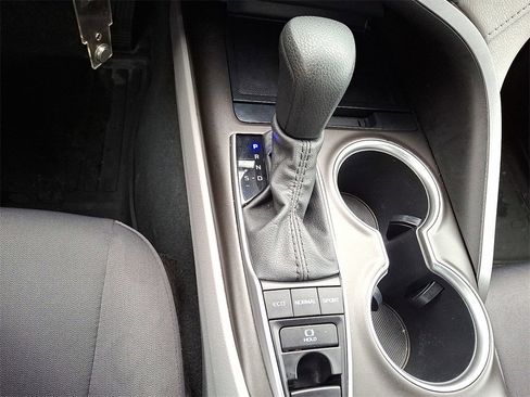 Certified 2022 Toyota Camry LE image 22