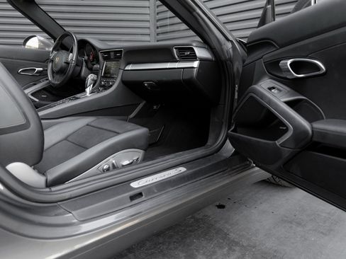 Used 2016 Porsche 911 Carrera S image 34