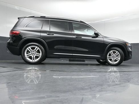 Used 2022 Mercedes-Benz GLB 250 4MATIC image 39