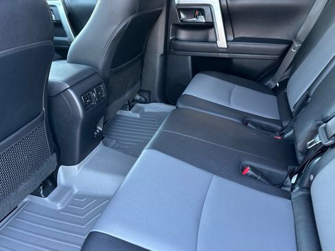 Used 2022 Toyota 4Runner SR5 Premium AWD/4WD image 9