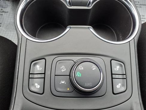 Used 2023 GMC Terrain SLE w/ Driver Convenience Package AWD/4WD image 28